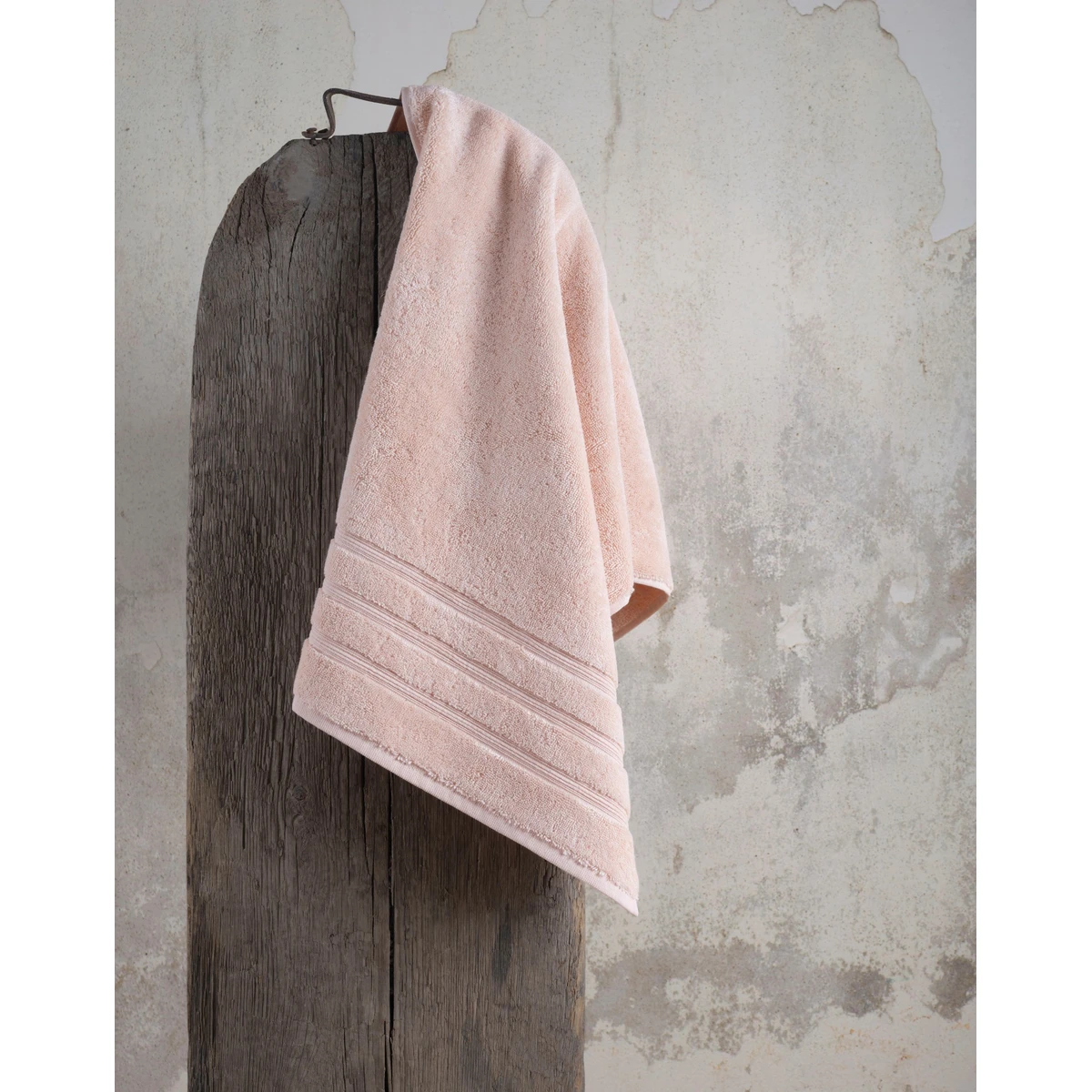 Manamo Lexa Face Towel Luxury Cotton Blush  50x85 cm