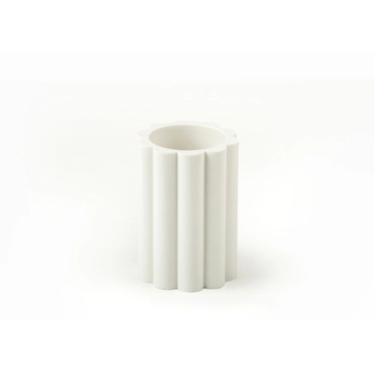 Manamo Tria Toothpaste Dispenser Polyresin Ecru  7.5x7.5x11 cm