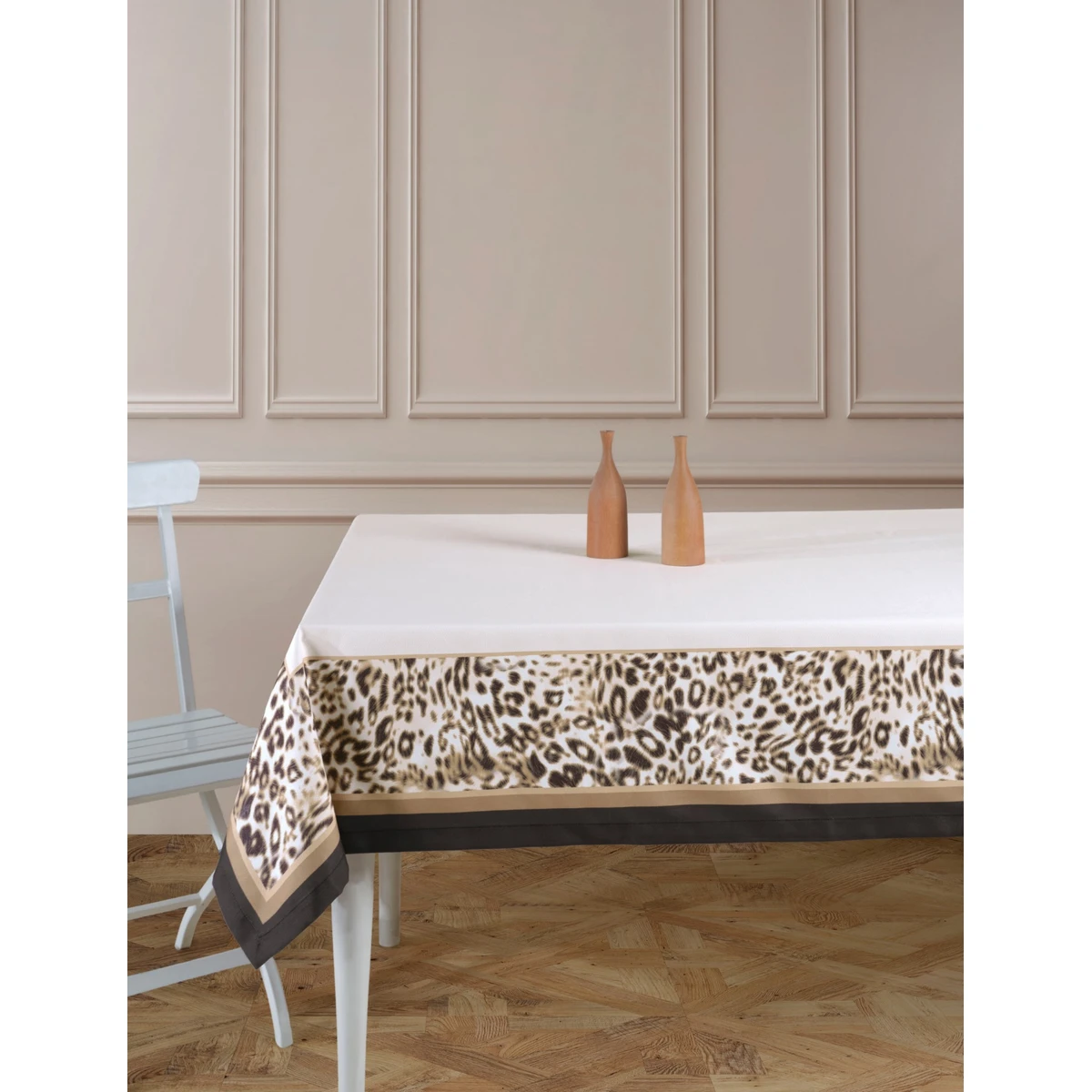 Manamo Leopard Table Cloth Digital Print Polyester  140x250 cm