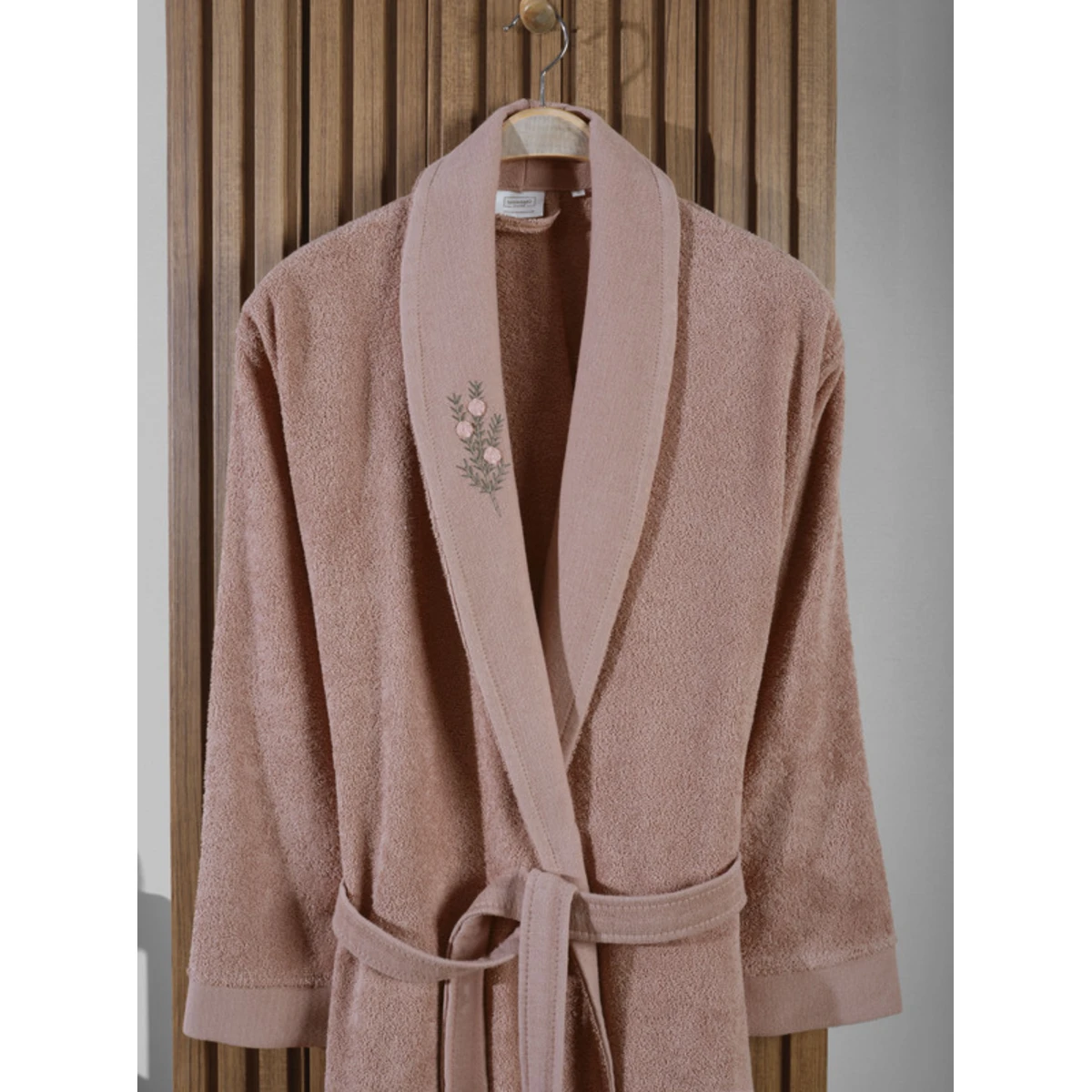 Manamo Tiny Rose Embroidered Bathrobe Cotton Blush 2XL/3XL