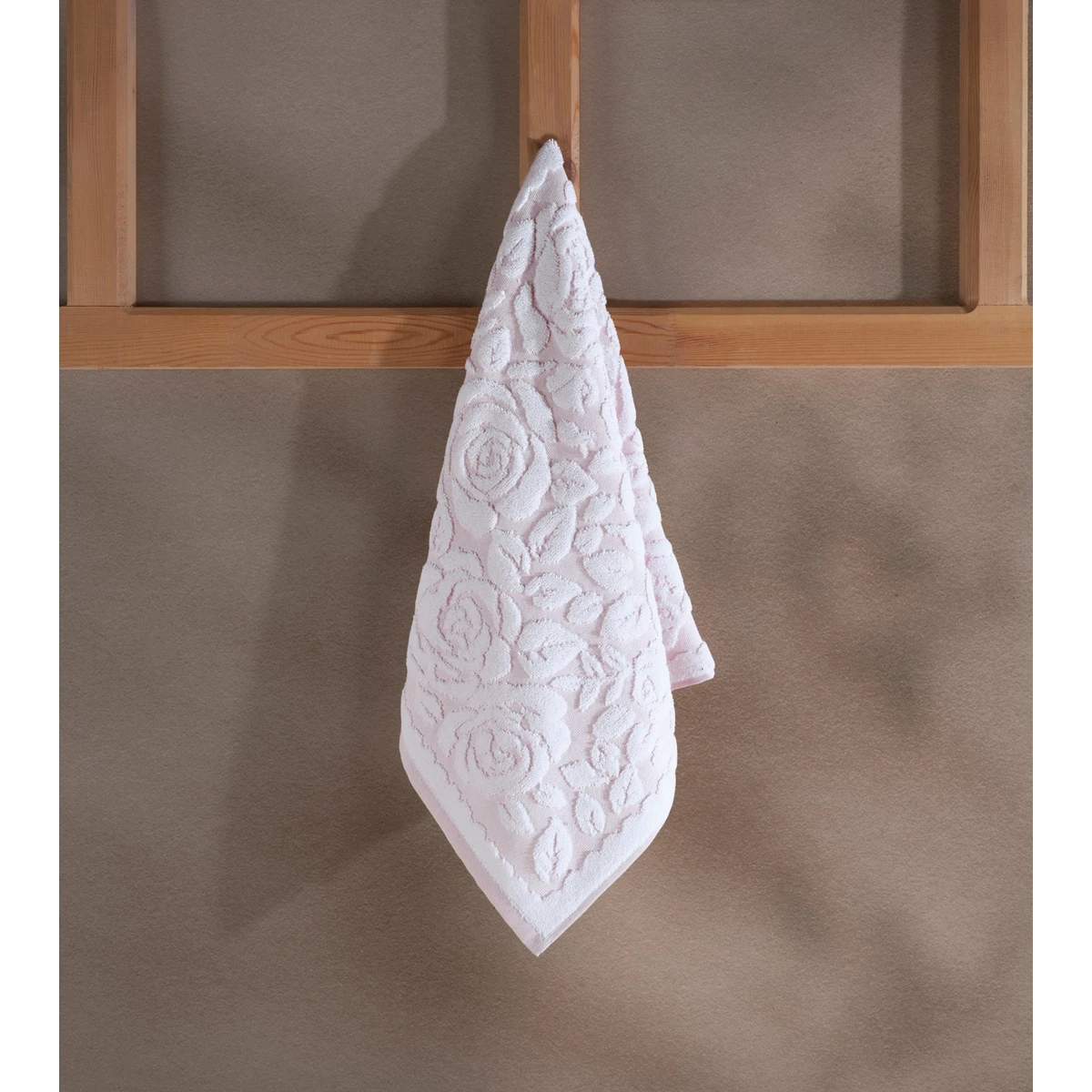 Manamo Rose Face Towel Cotton White/Blush  50x85 cm